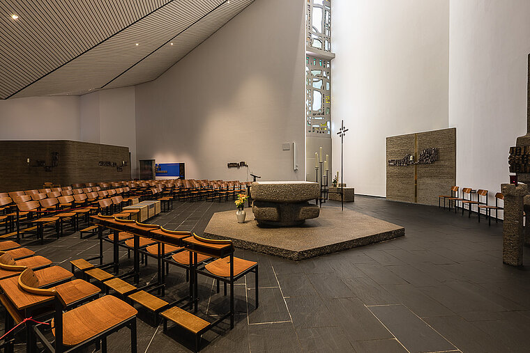 Blick in die Kolumbariumskirche St. Elisabeth in Bremen-Hastedt